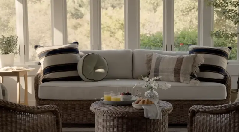 Elegant Outdoor Seating Set Solutions for Luxury Villas in Dubai