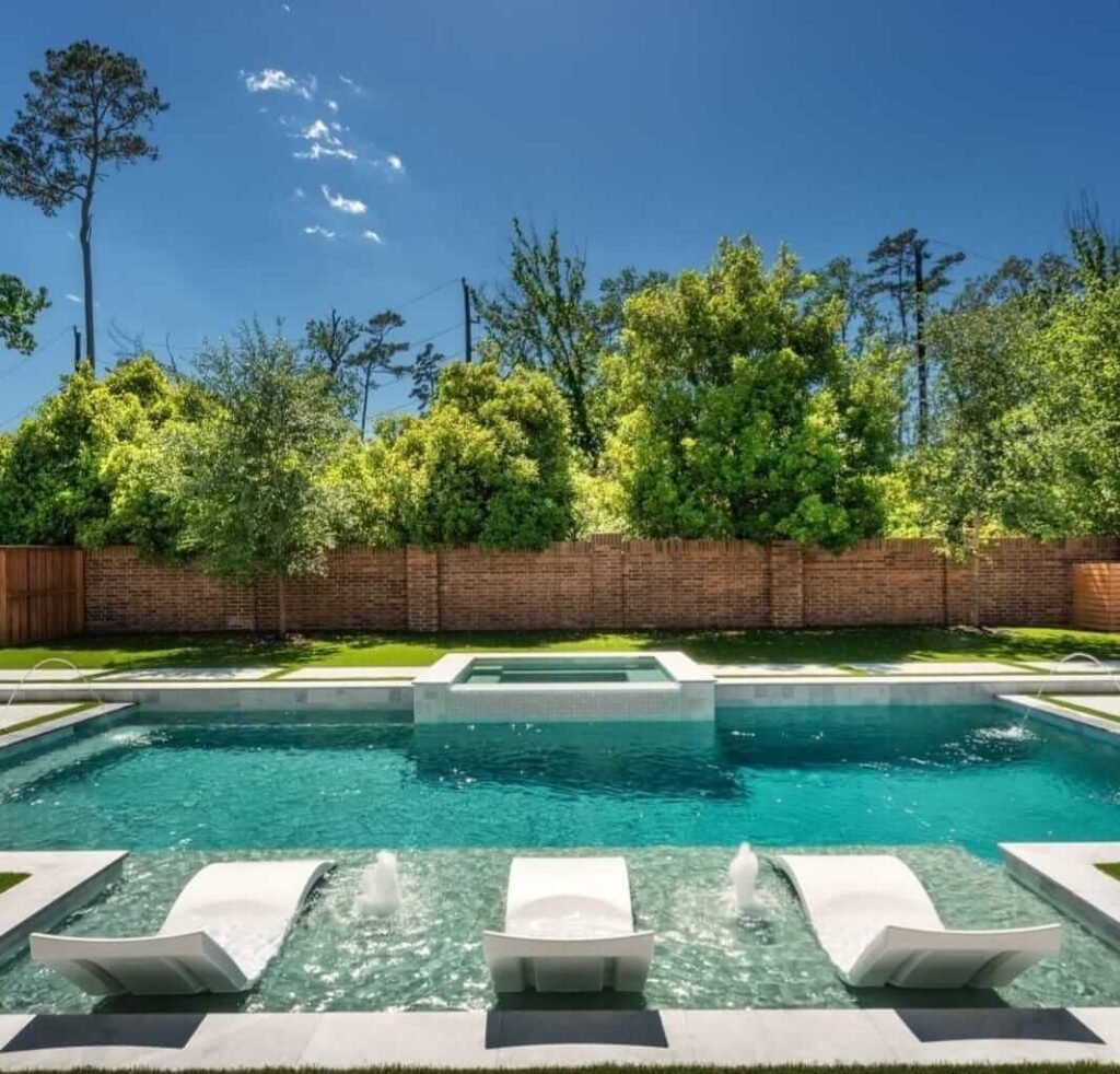 Luxury Swimming Pool Construction Services for Dubai Villas