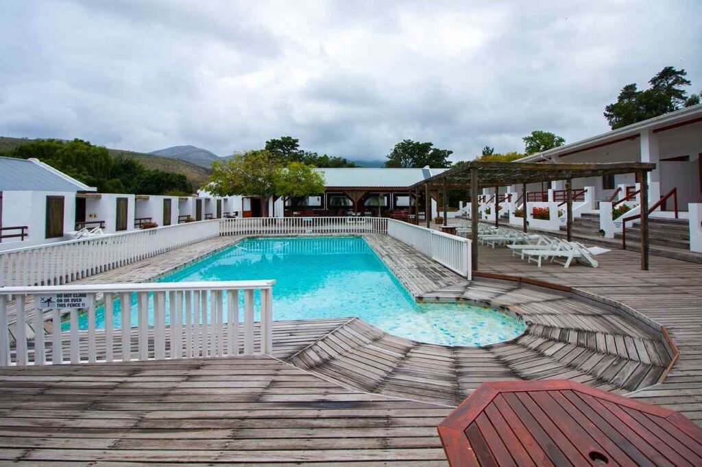 Expert Swimming Pool Leak Repair Services for Dubai Villas